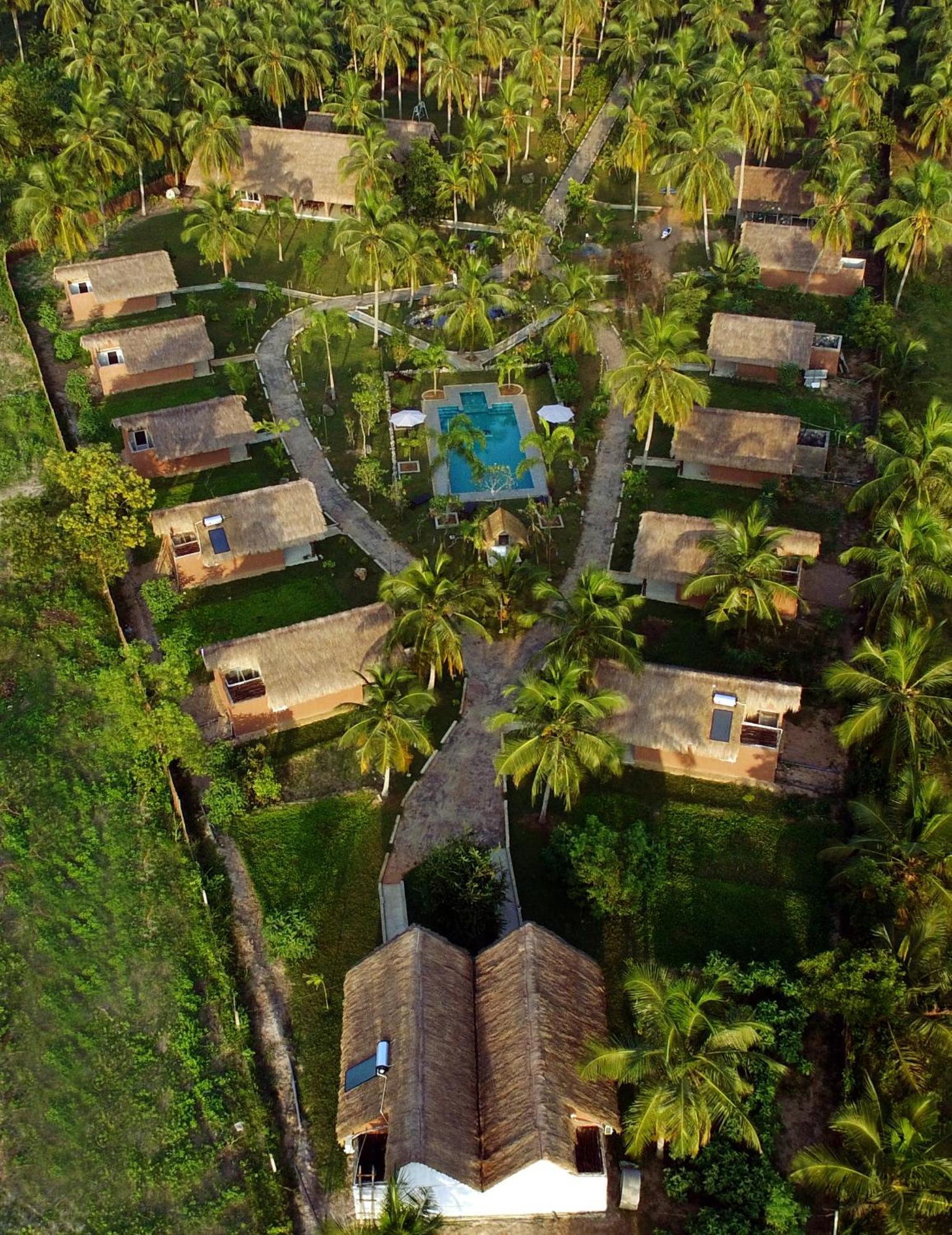 Coco Village Hotel Chilaw Exteriör bild